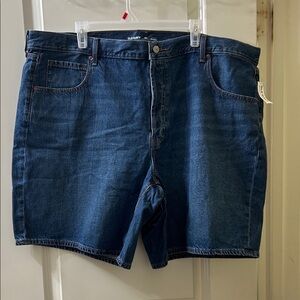 NWT Old Navy Denim Mid Rise Baggy Shorts size 20